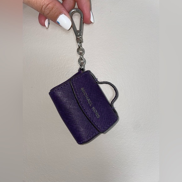 Michael Kors MINI purple micro tote keychain - Picture 2 of 9
